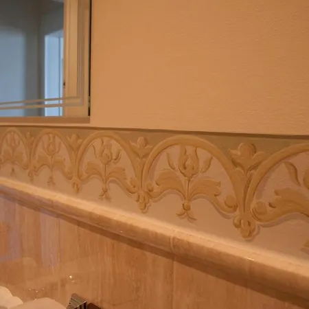 Relais Augusta Nocleg ze śniadaniem Brunate