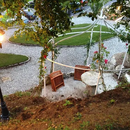 Nocleg ze śniadaniem Relais Augusta Brunate